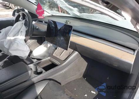 2021 Tesla Model 3 Standard Range Plus Rear-Wheel Drive from USA, damaged, VIN 5YJ3E1EA7MF855078